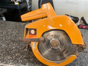 Used BLACK DECKER 7391 Electric CIRCULAR SAW Vintage Good Buya